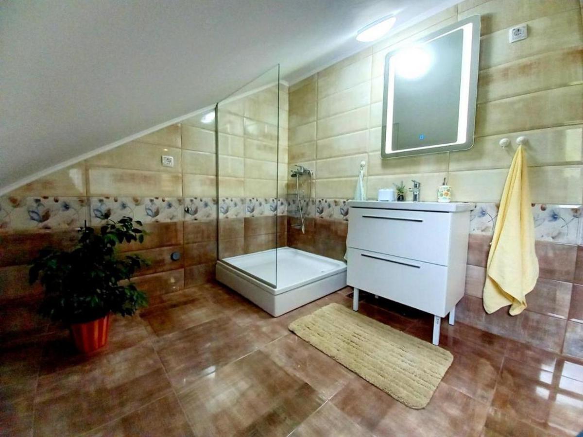 Вилла Matan House Оточац Экстерьер фото