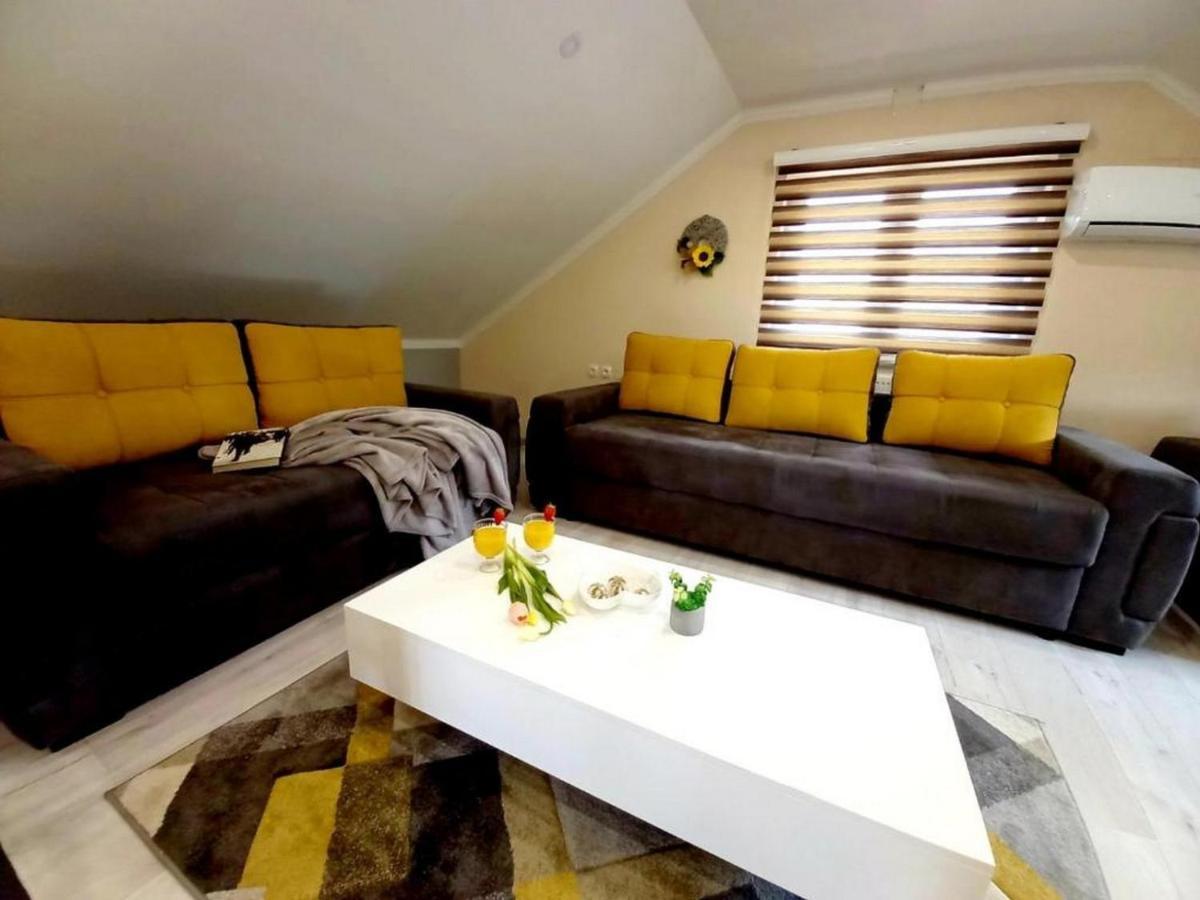 Вилла Matan House Оточац Экстерьер фото